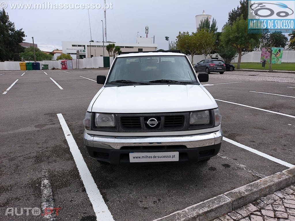 Nissan Navara D22 2.5D 4x2 C/D 5 Lug
