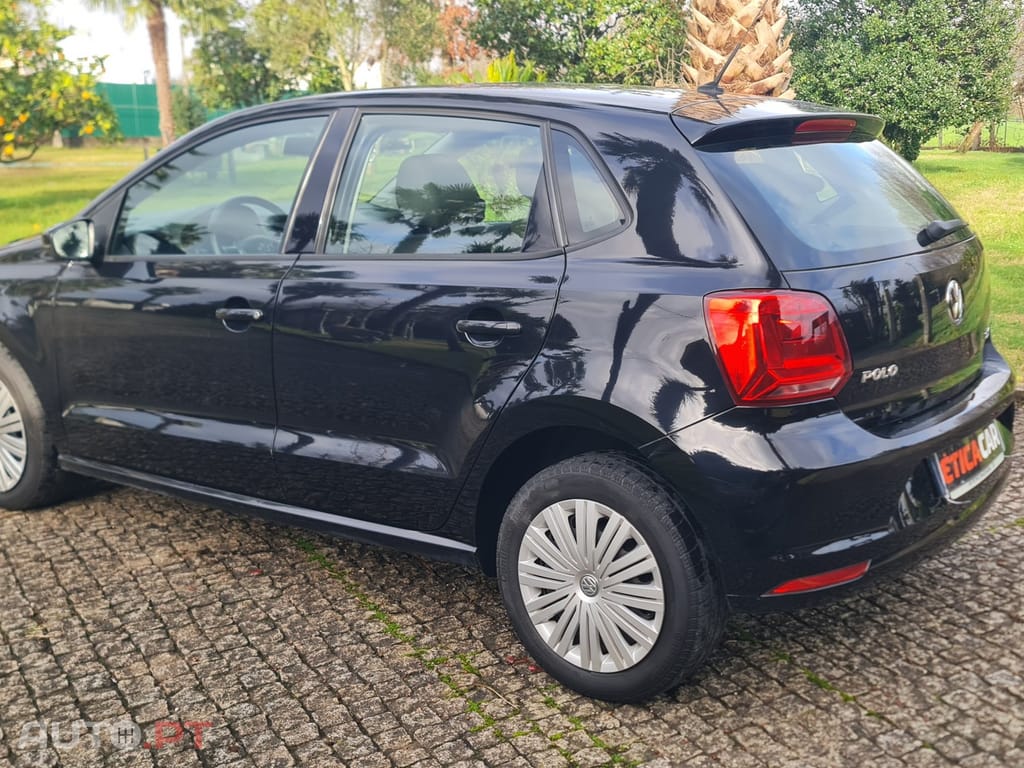Volkswagen Polo 1.0 Confortline