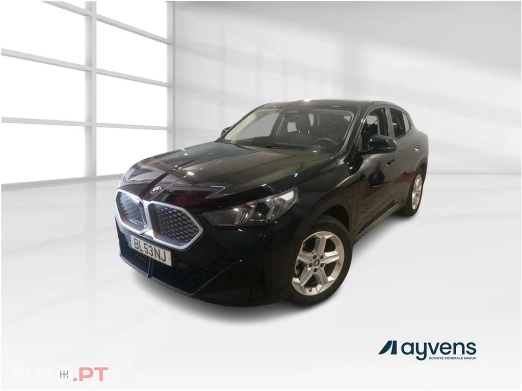BMW iX2 xDrive30