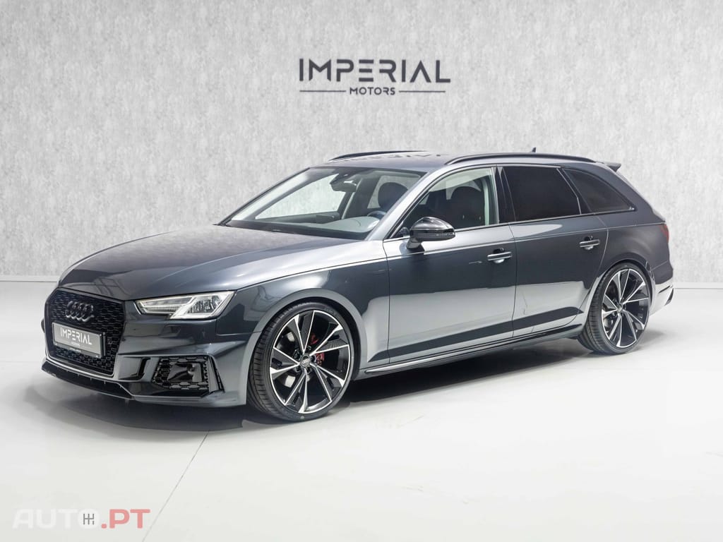 Audi A4 Avant 2.0 TDI Look RS4