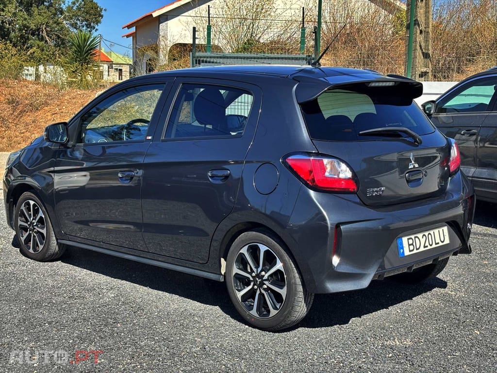 Mitsubishi Space Star 1.2 Intense Connect Edition