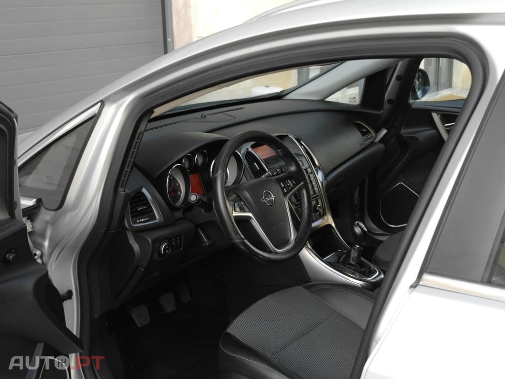 Opel Astra Sports Tourer 1.7 CDTi Cosmo