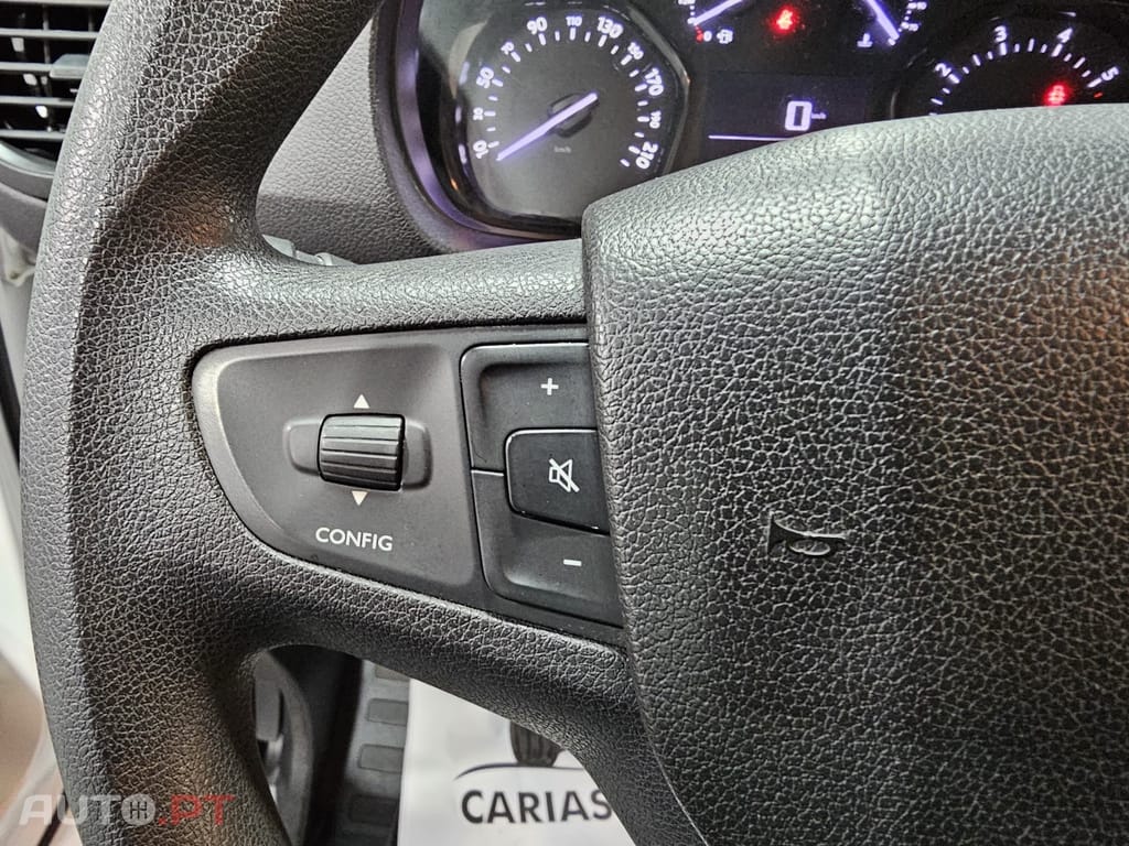 Peugeot Expert 1.5 BlueHDi L2H1 Standard