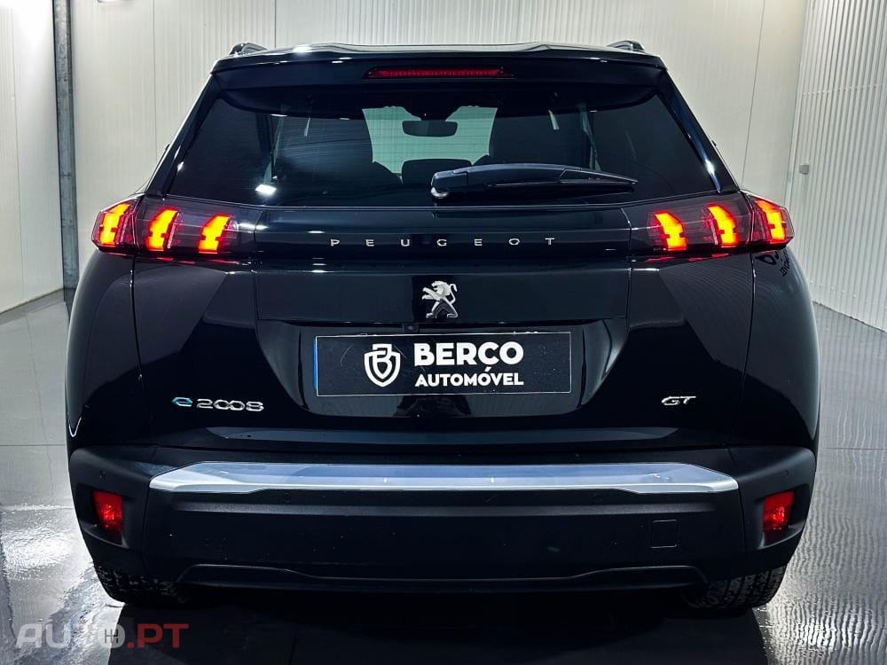 Peugeot E-2008 50 kWh GT