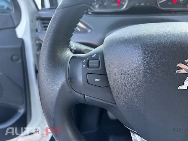 Peugeot 208 1.6 BlueHDi Style