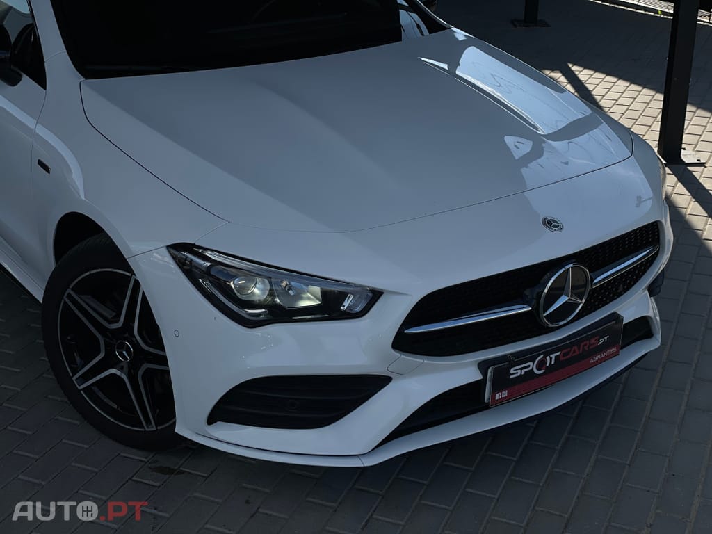 Mercedes-Benz CLA 250 e Shooting Brake AMG Line