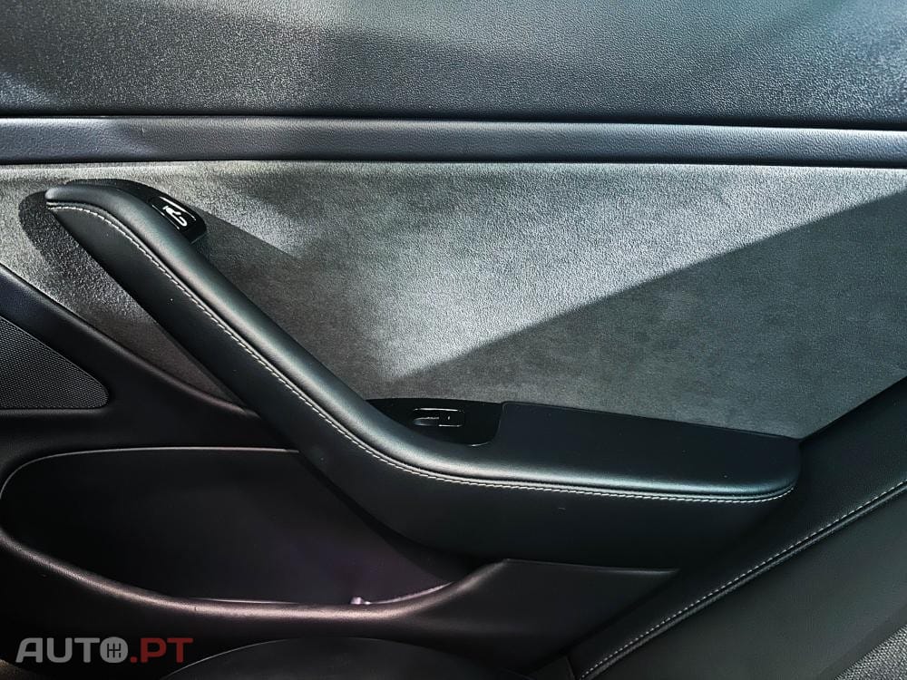 Tesla Model 3 Long Range Tração Integral