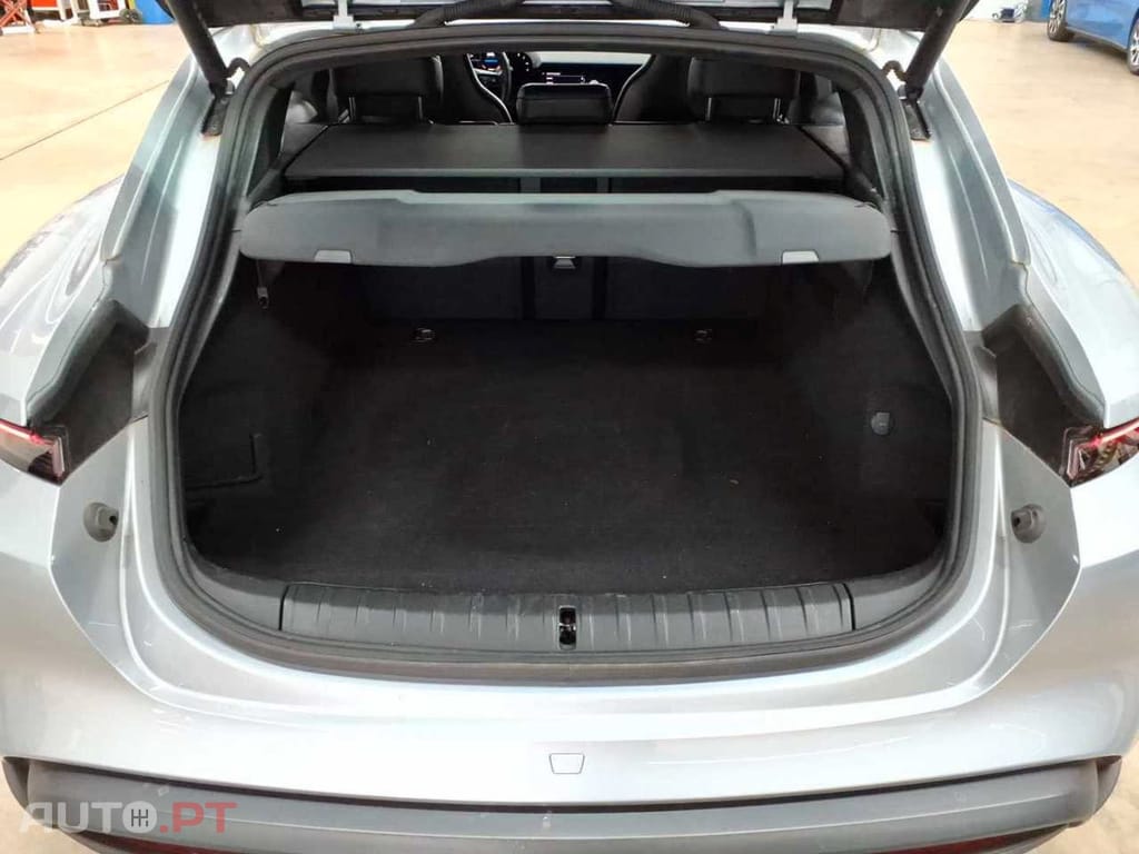 Porsche Taycan 4 