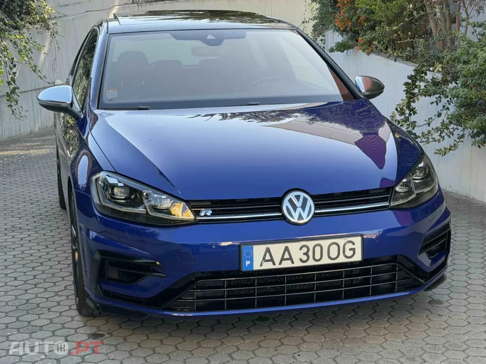 Volkswagen Golf R 4Motion (BlueMotion )
