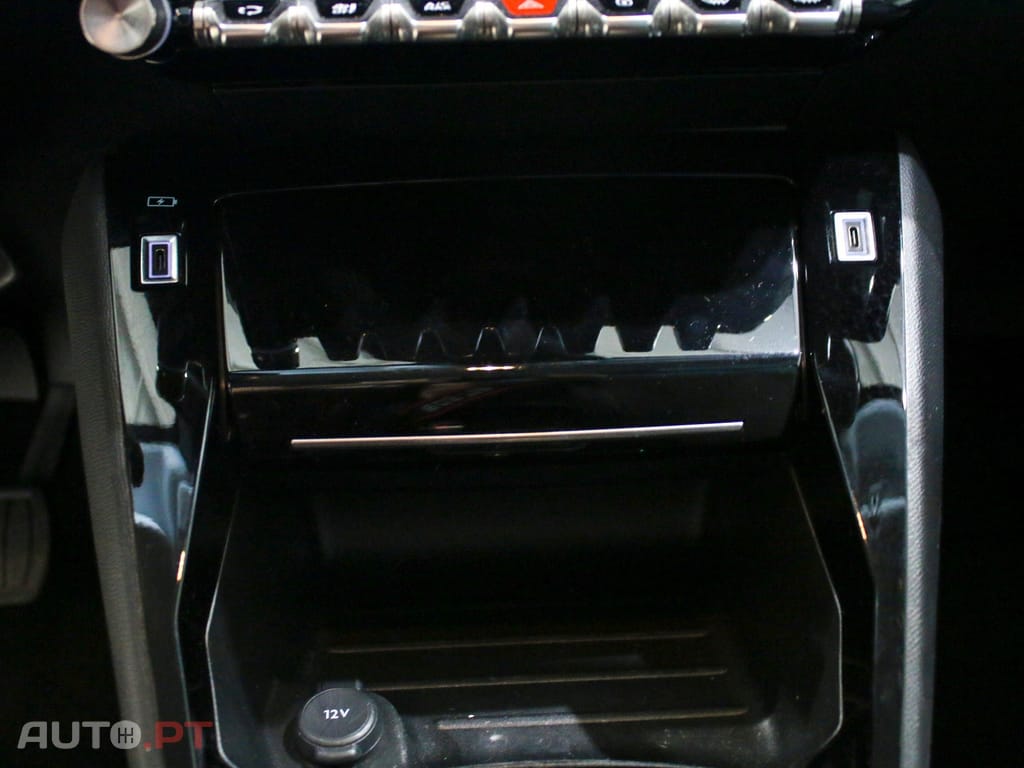 Peugeot 208 1.2 Hybrid Allure e-DCS6