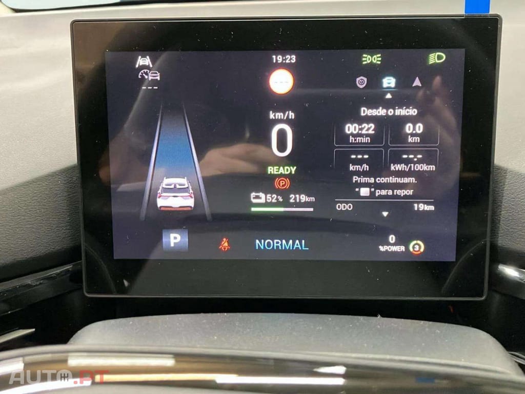 MG MG4 64 kWh Luxury