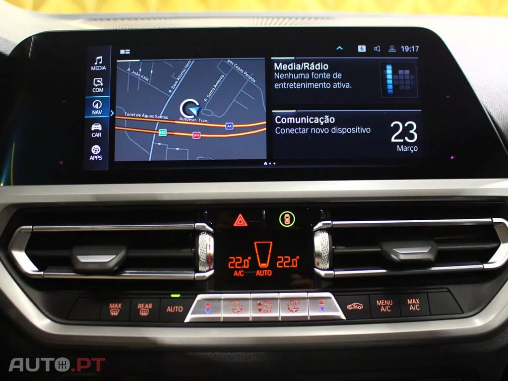 BMW 330 Line Luxury Auto