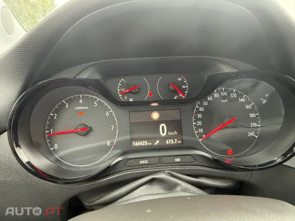 Opel Crossland Outro