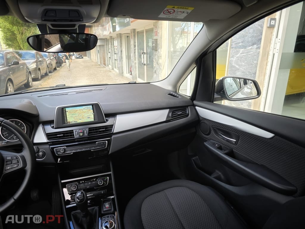 BMW 216 d 7L Advantage