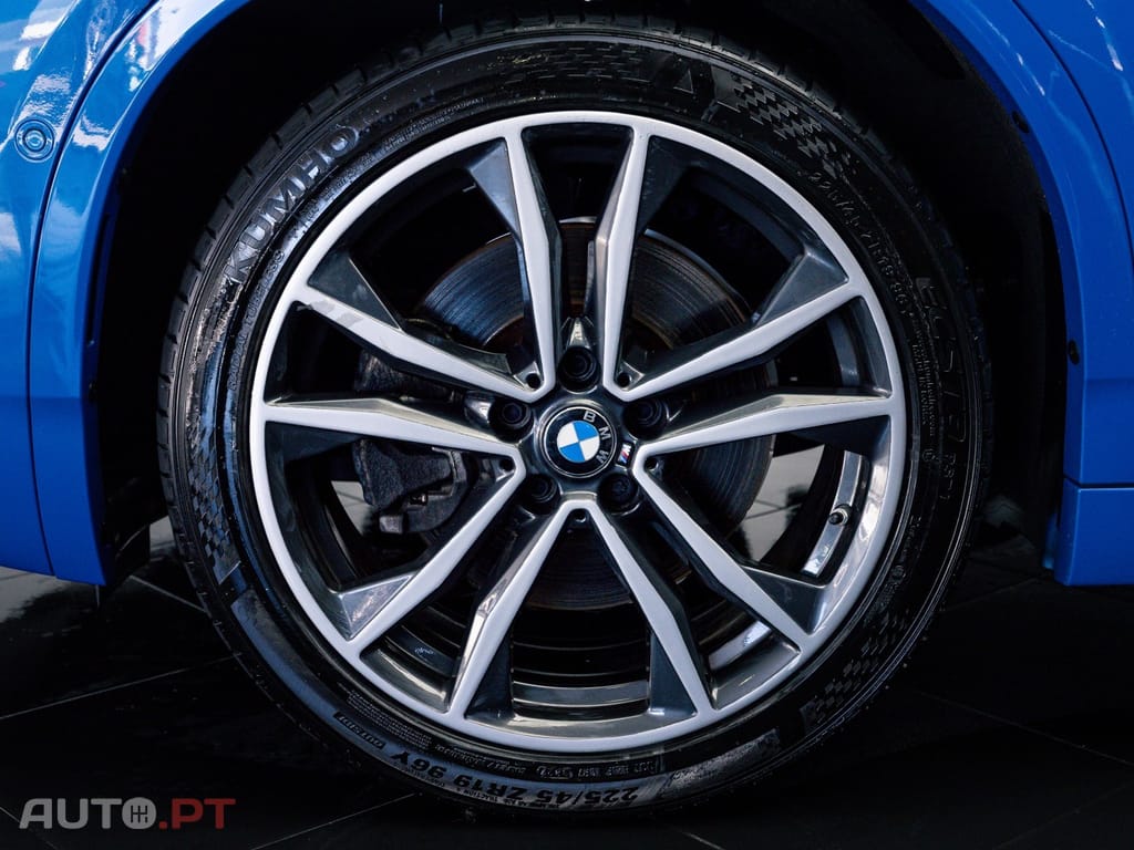 BMW X2 25 e xDrive Pack M