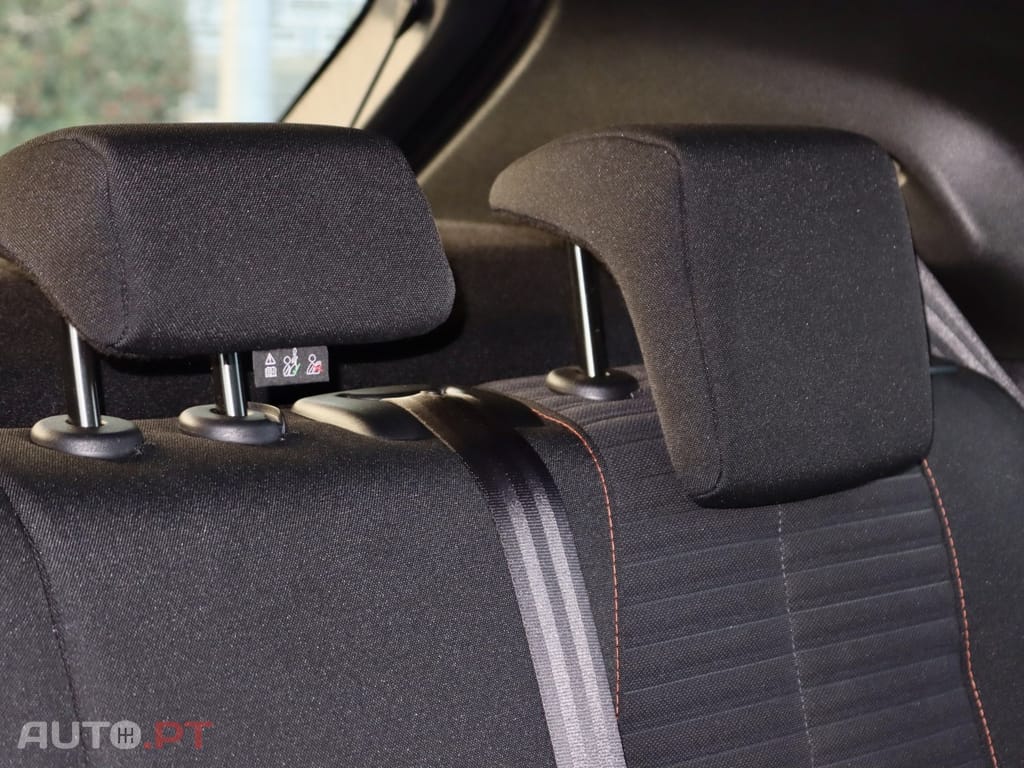 Peugeot 2008 1.2 PureTech Active