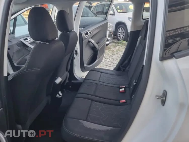 Peugeot 2008 1.2 PureTech Style