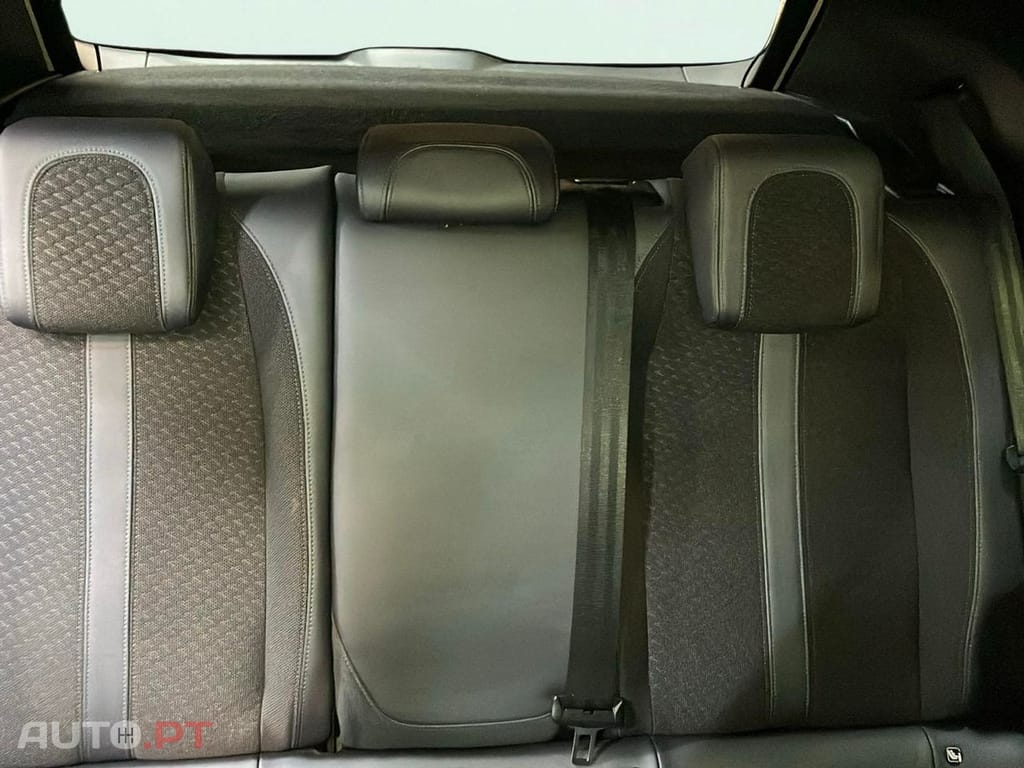 Peugeot 2008 1.2 PureTech Allure