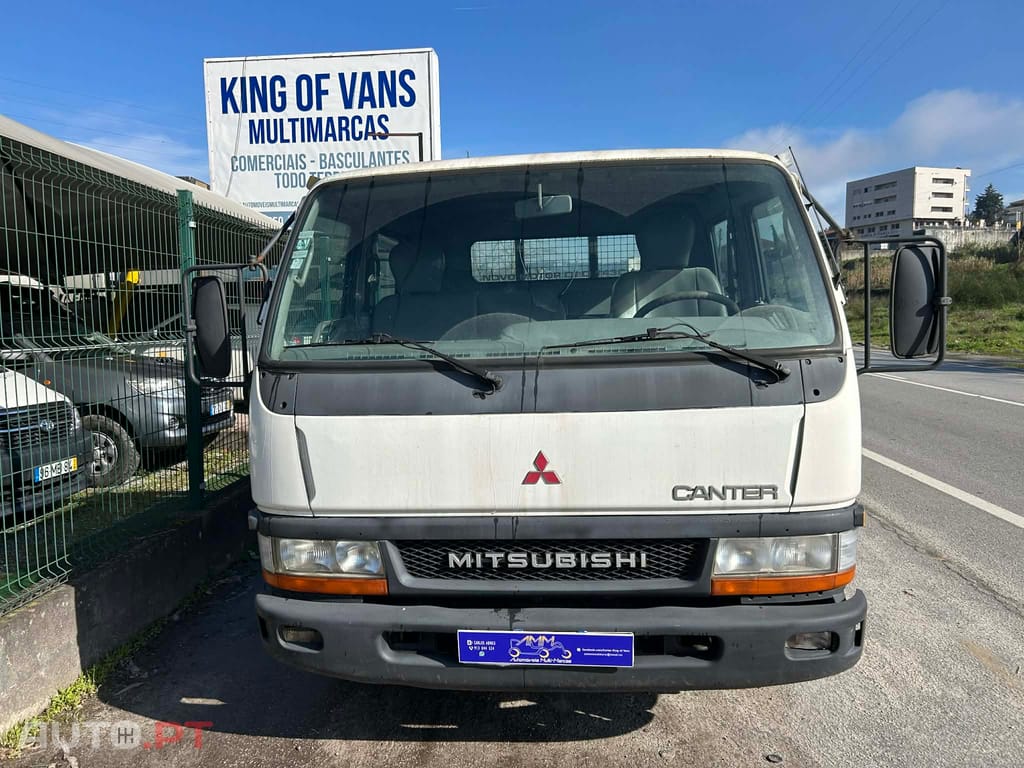 Mitsubishi Canter FE649 3.9 DI-D 7 Lugares