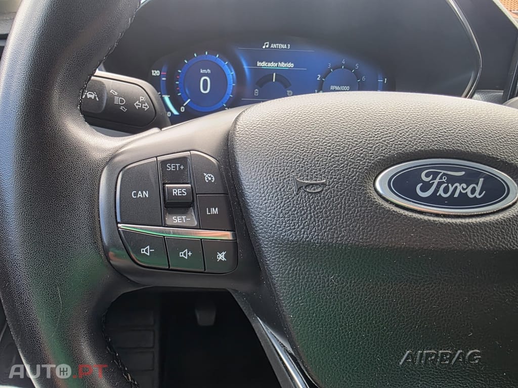 Ford Focus 1.0 EcoBoost MHEV Active X