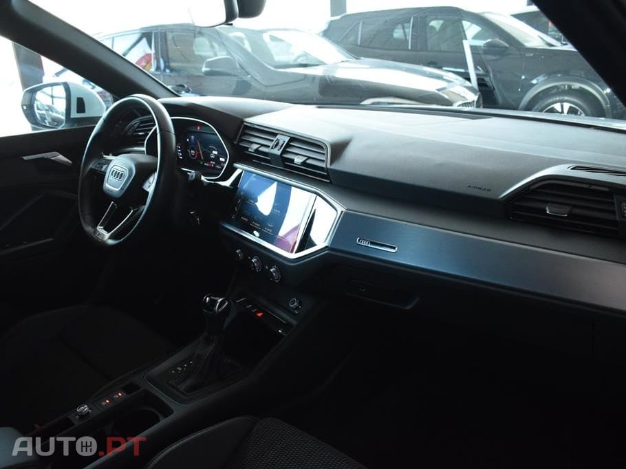 Audi Q3 35 TDI S line S tronic