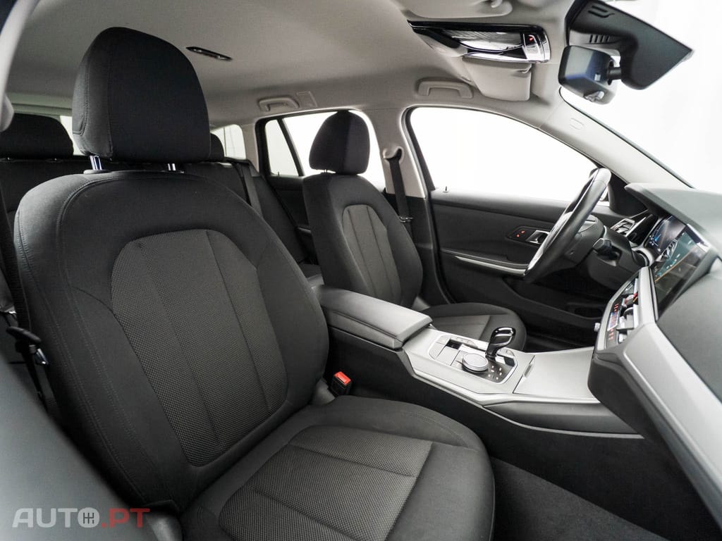 BMW 330 e Touring Line Sport Auto