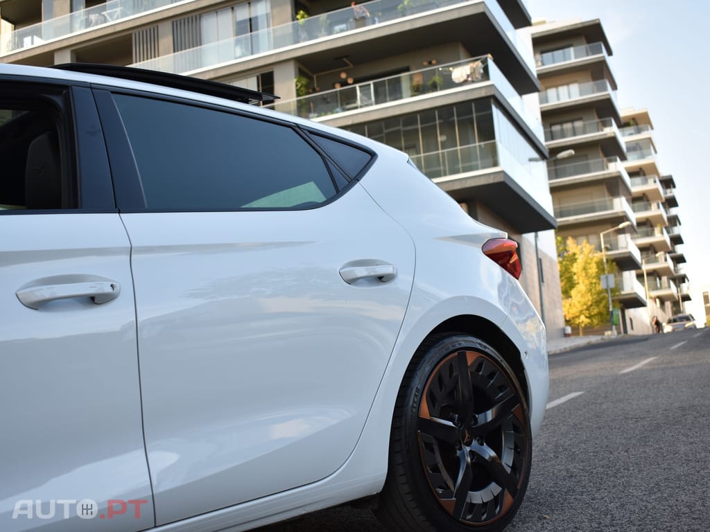 Cupra Leon 1.4 e-Hybrid VZ DSG