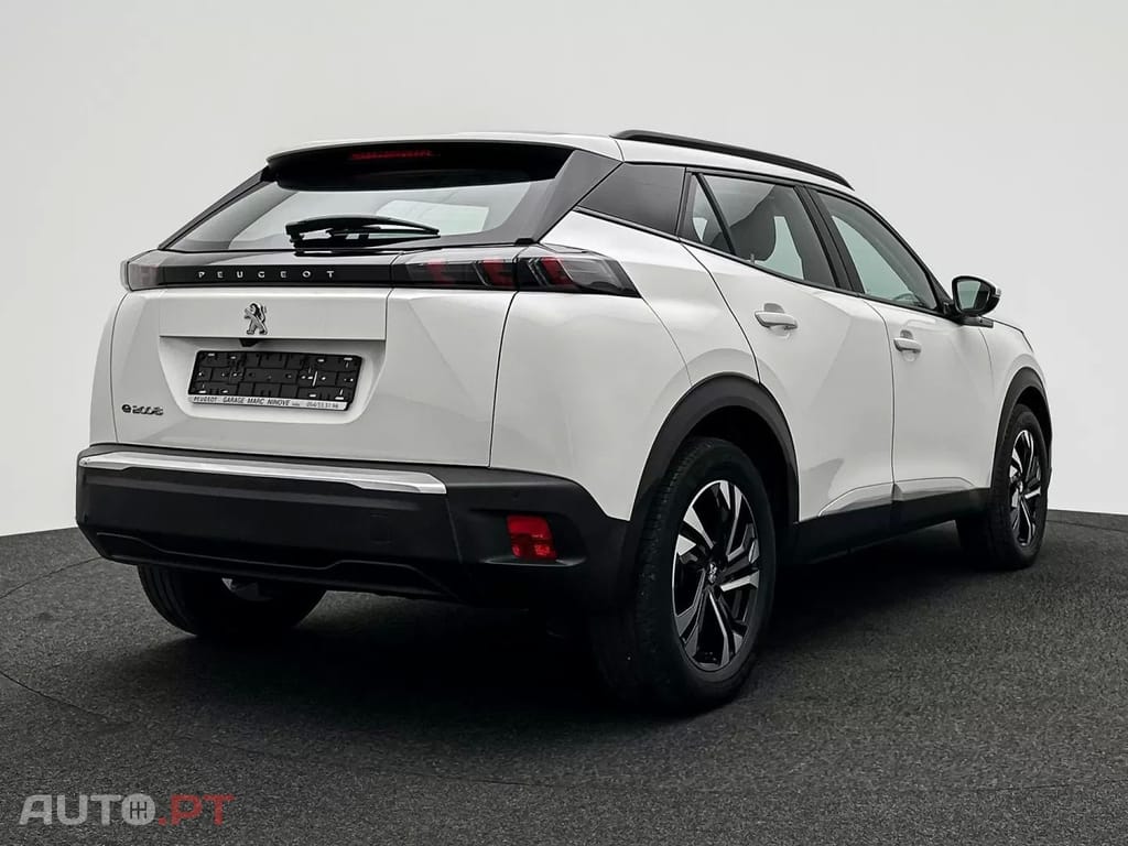 Peugeot E-2008 50 kWh Allure Pack
