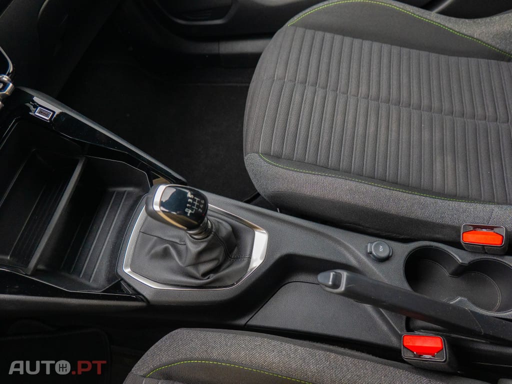 Peugeot 2008 1.2 PureTech Active Pack