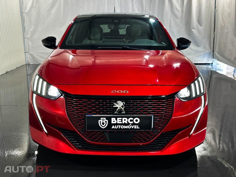 Peugeot E-208 50 kWh GT Pack