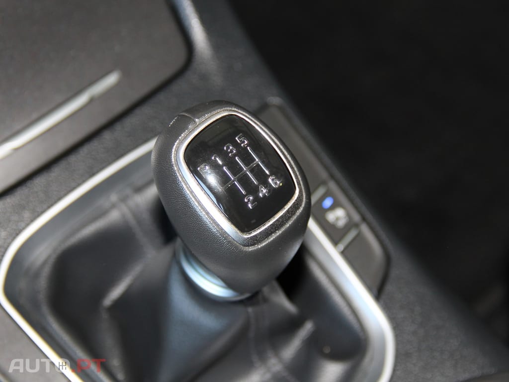 Hyundai i30 1.0 T-GDi Style — fotografia 12