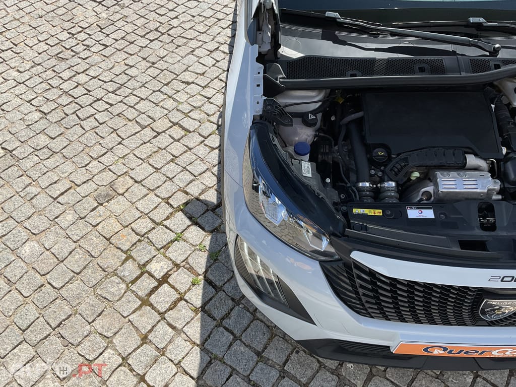 Peugeot 2008 1.2 PureTech Active Pack