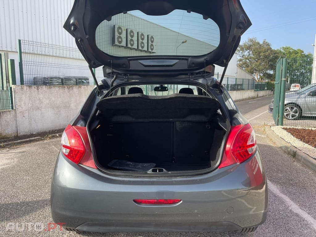 Peugeot 208 1.2 VTi Allure