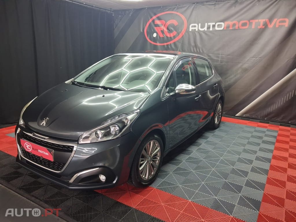 Peugeot 208 1.6 BlueHDi Style