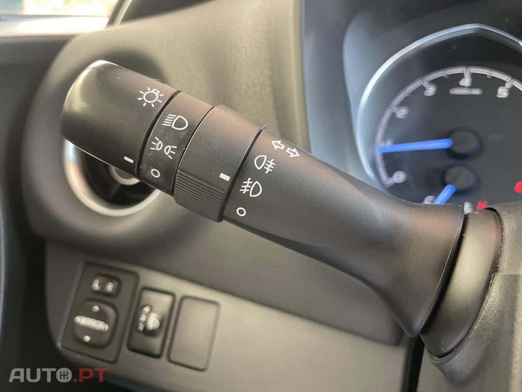 Toyota Yaris 1.0 VVT-i 20 Anos