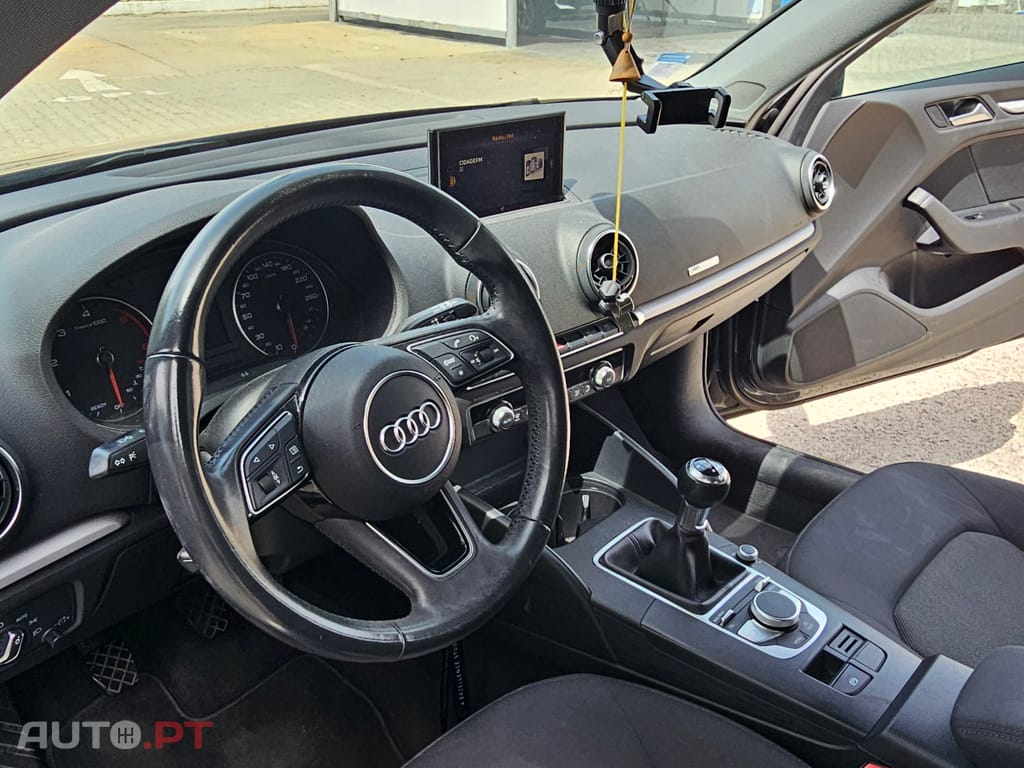 Audi A3 Sportback S-Line