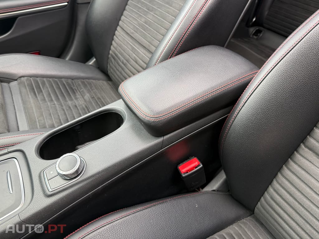 Mercedes-Benz CLA 220 d Shooting Brake AMG Line Aut.