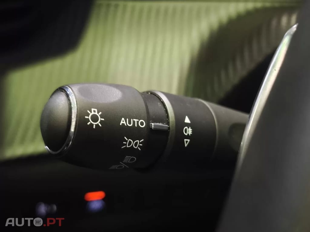 Peugeot 208 PureTech 100 EAT8 Allure Pack