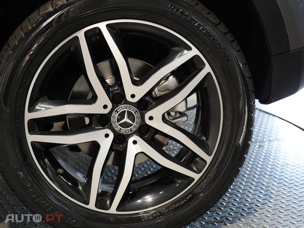 Mercedes-Benz GLA 180 d