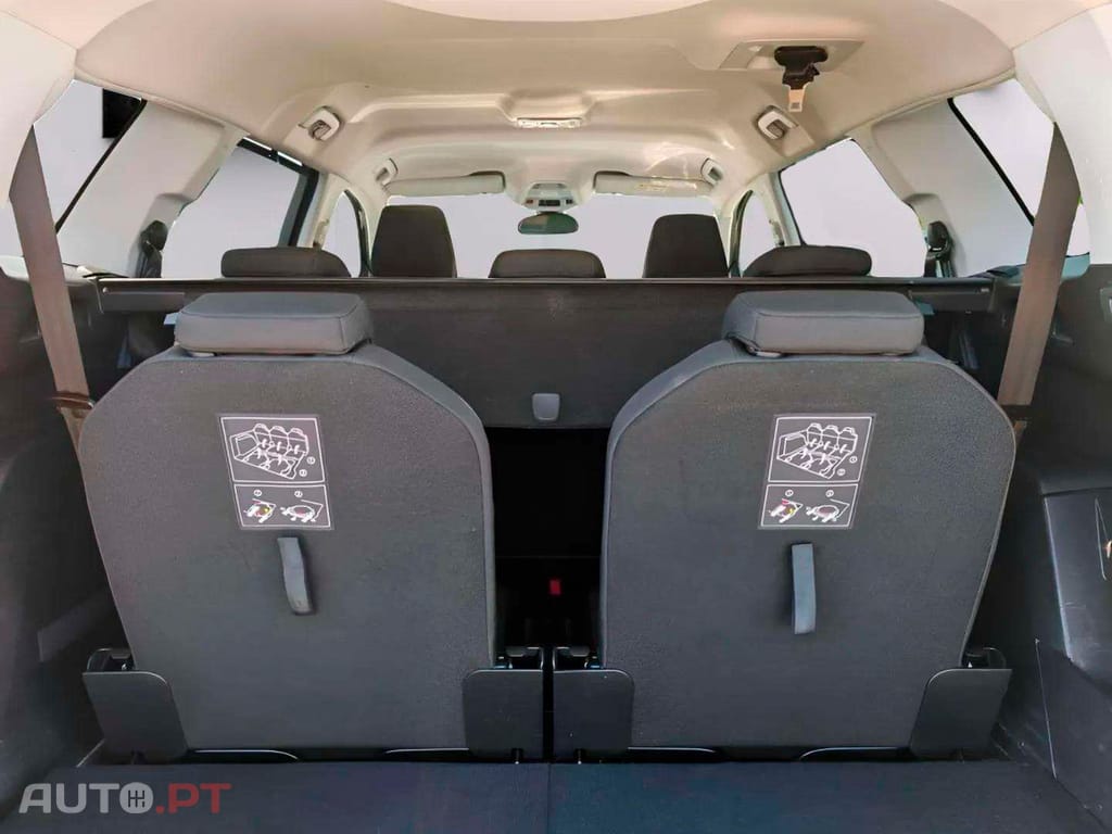 Peugeot 5008 1.5 BlueHDI  EAT8