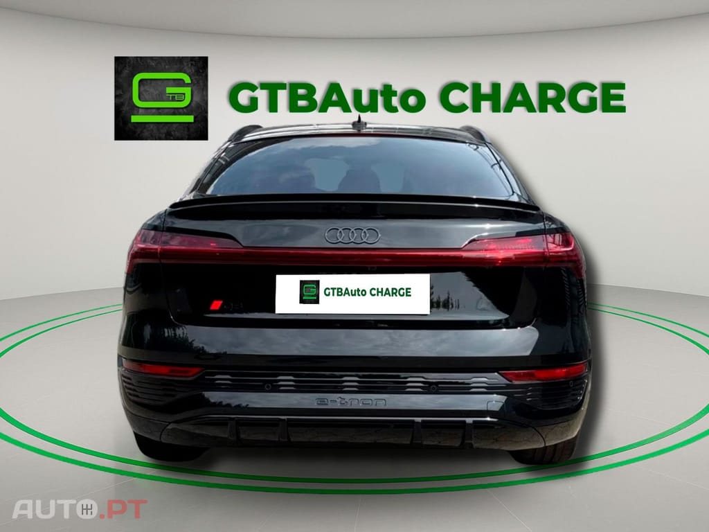 Audi Q8 E-Tron 55 S line quattro 