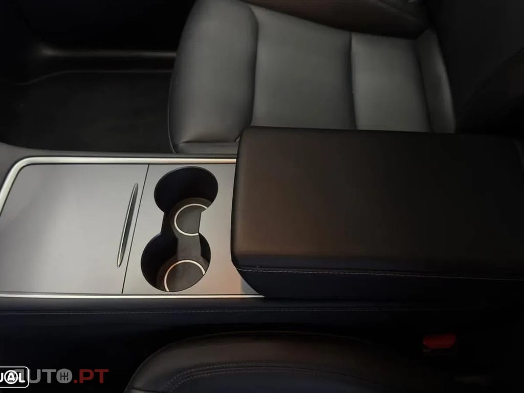 Tesla Model Y Long Range Dual Motor AWD