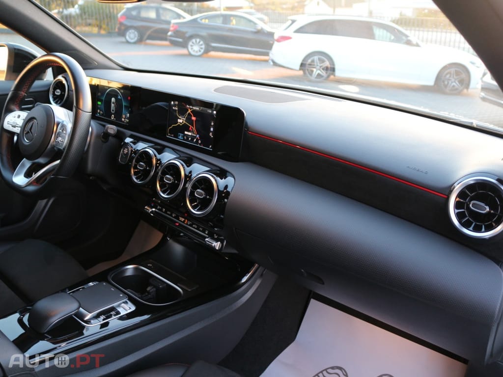 Mercedes-Benz A 250 e AMG Line