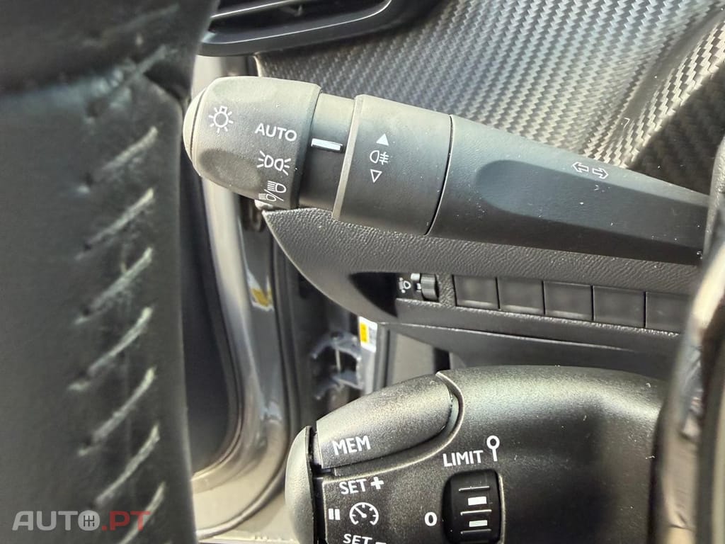 Peugeot 2008 1.2 PureTech Style