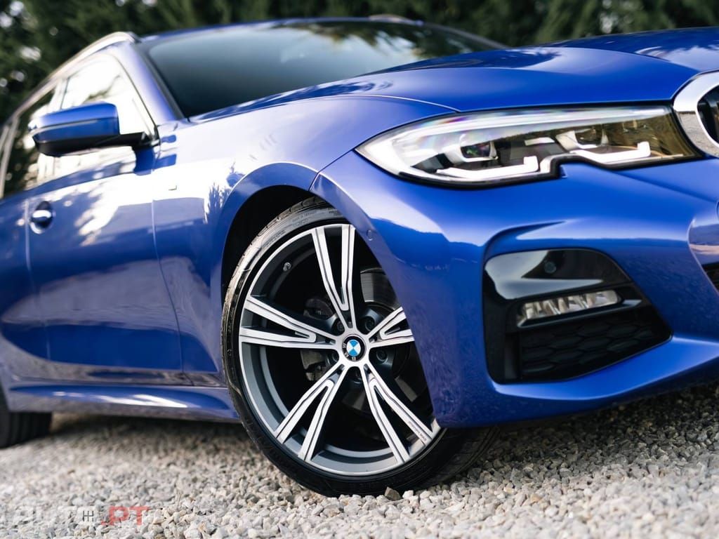 BMW 320 d Pack Desportivo M Auto