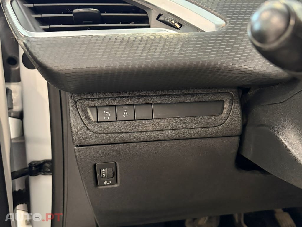 Peugeot 208 1.6 blueHDI Style