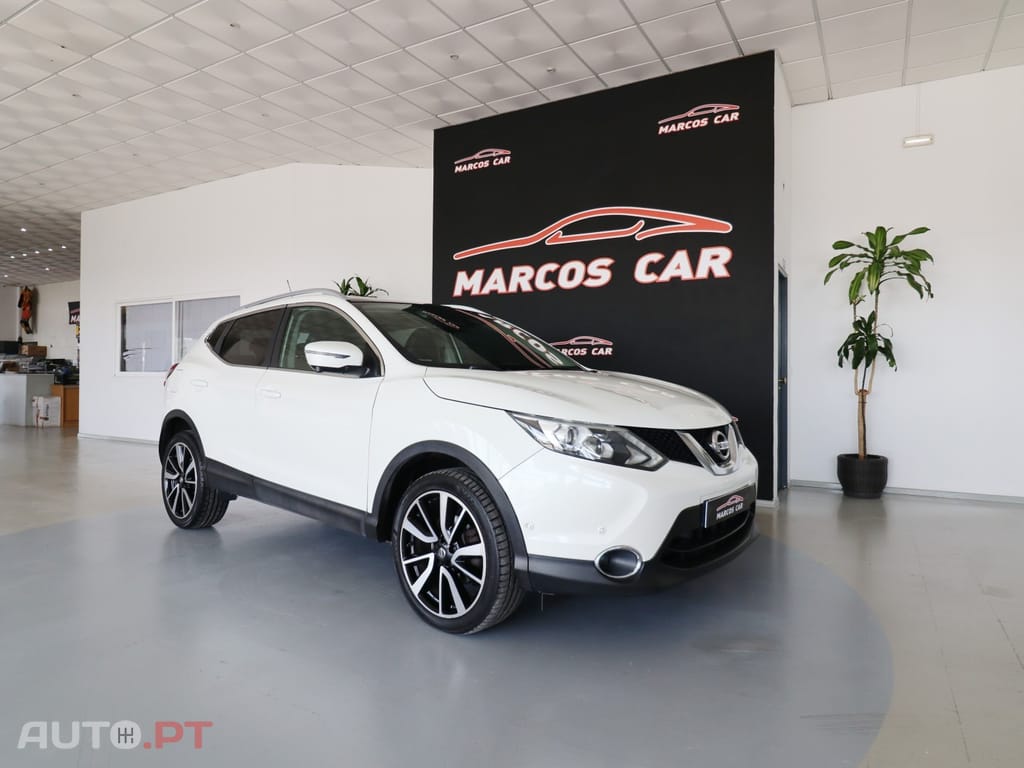 Nissan Qashqai 1.6 dCi Tekna Pele