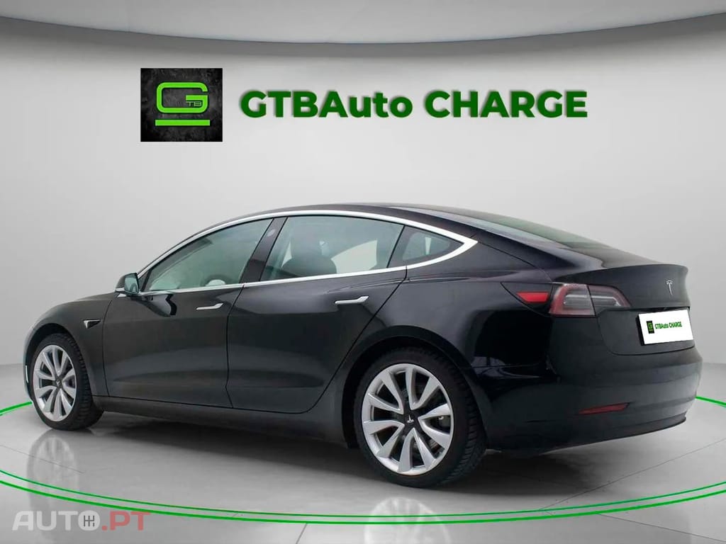 Tesla Model 3 I.V.A DEDUTÍVEL Standard RWD Plus AUTOPILOT