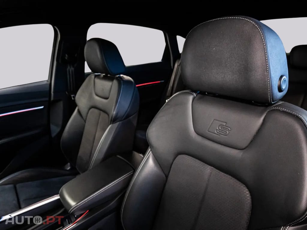 Audi E-Tron I.V.A DEDUTÍVEL 55 SPORTBACK  S LINE BLACK 