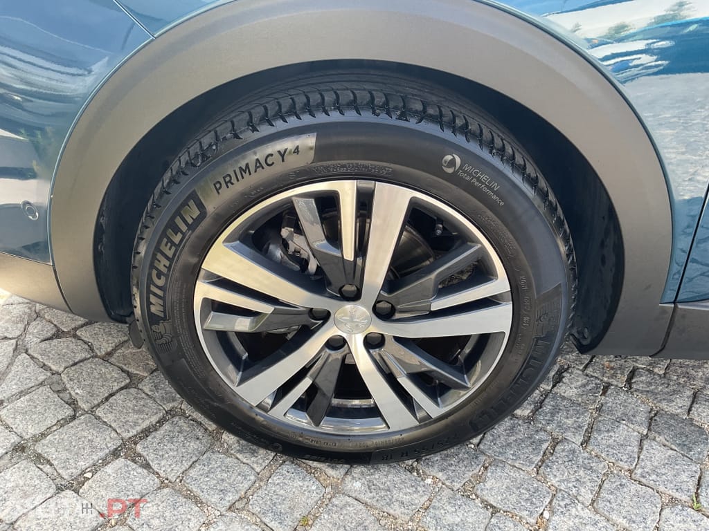 Peugeot 5008 1.5 BlueHDi Allure